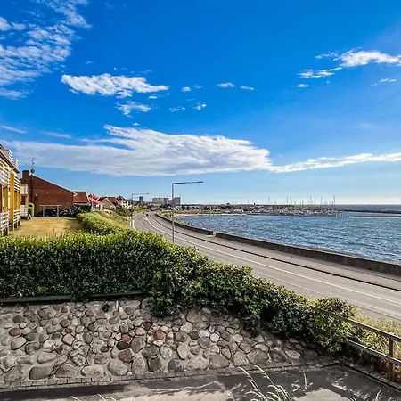 Beautiful In With House Sea View Holiday home Ronne